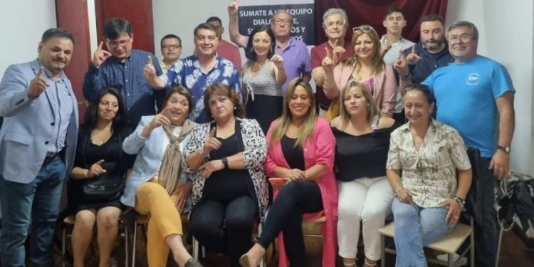 Demócratas inicia trabajo para reunir 2.200 firmas en la región de Valparaíso