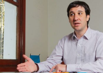 Diputado Ramírez dice que acusaciones contra inmobiliarias son «conspiranoicas»