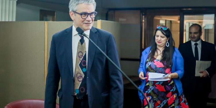 Ministerio de Hacienda logra primer balance fiscal positivo de la última década