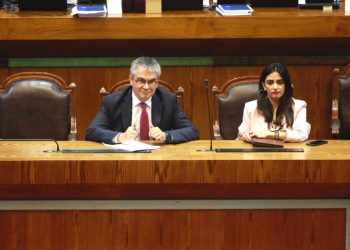 Cámara aprueba proyecto que ajustará precios de combustibles cada 3 semanas