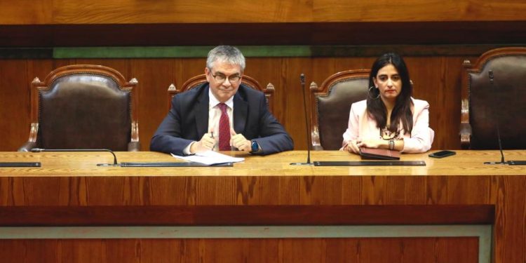 Cámara aprueba proyecto que ajustará precios de combustibles cada 3 semanas