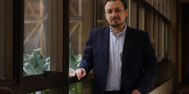 Diputado Cuello presenta reforma para contar con franja electoral en elección del Consejo Constitucional