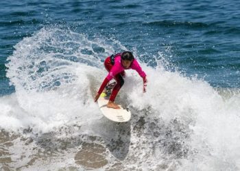 Primera fecha del circuito nacional de Surf inicia en Viña del Mar