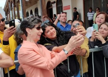 Senadora Allende y tren a Santiago: «En una segunda fase la idea es que haya algo más directo de Limache a Valparaíso»
