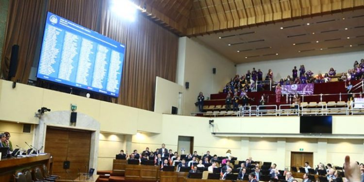 Cámara de Diputados aprueba reforma que habilita nuevo proceso constituyente