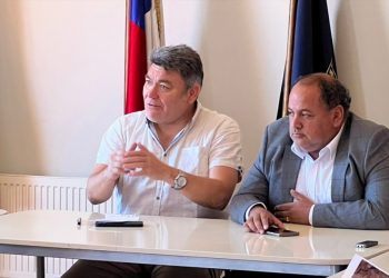 Diputado Venegas se reúne con alcaldes para prevenir efectos de aluviones en la región