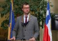 Diputado Sánchez no da pie atrás y acusa de «feminismo de cartón» a Karol Cariola