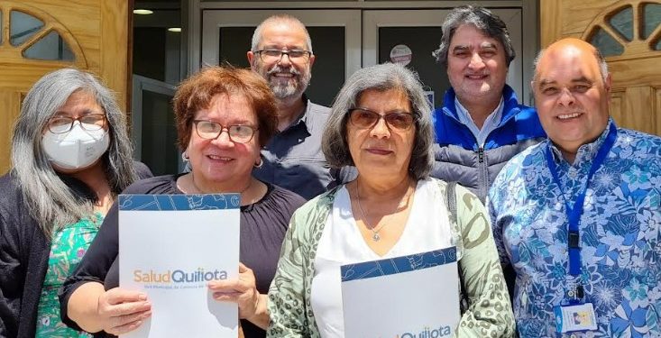 Quillota: Reconocen a dos profesionales de la salud que se acogieron a retiro