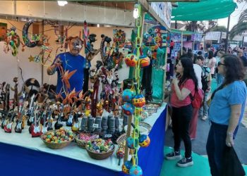 Feria Internacional de Artesanía de Viña del Mar lleva 110.000 visitantes