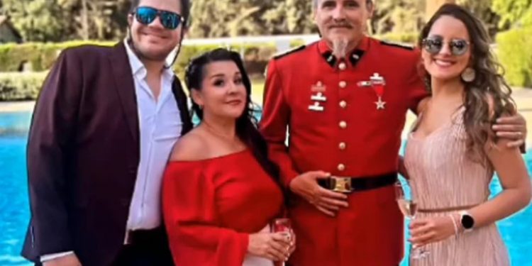 «El Flaco» dio el sí: Se casó vestido de Bombero