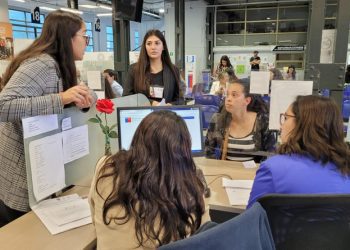 Clínica Jurídica UNAB participa en jornada de regularización migratoria de niños