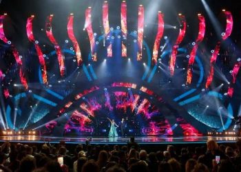 Eduardo Fuentes y Nicki Nicole serán parte del Jurado del Festival de Viña del Mar