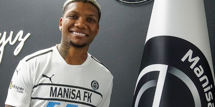 Junior Fernandes sorprende y ficha por equipo europeo