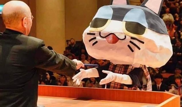 Se viraliza particular entrega de diplomas en la Universidad de Kyoto