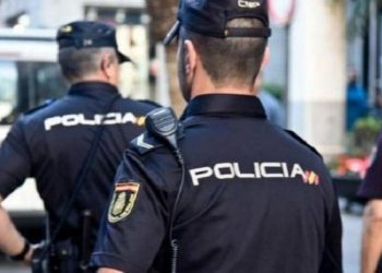 España: Suspenden a policía por ser actor de películas para adultos