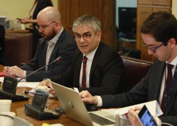 Comisión de Trabajo del Senado aprueba proyecto que duplica Bono Marzo