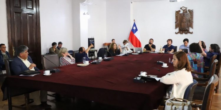 Valparaíso: Finalizan de forma anticipada contrato con empresa de fuegos artificiales