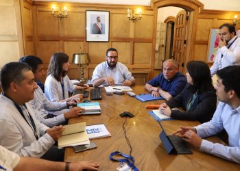 Gobernador Mundaca y Subdere de Desarrollo Regional se reúnen para avanzar en descentralización