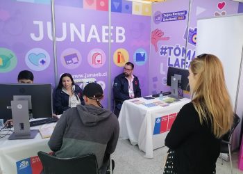 Extienden plazo de renovación de becas Junaeb hasta el viernes 27 de enero