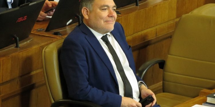 Diputado Venegas por rechazo de AC contra ex Ministra Ríos: «Es una pérdida de tiempo»