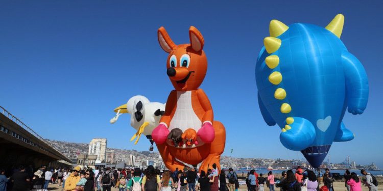 Primera jornada de «Valparaíso se eleva» recibe gran asistencia de público