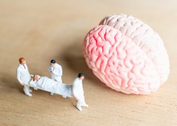 Aplicación busca prevenir y ayudar a actuar en caso de un ataque cerebro vascular