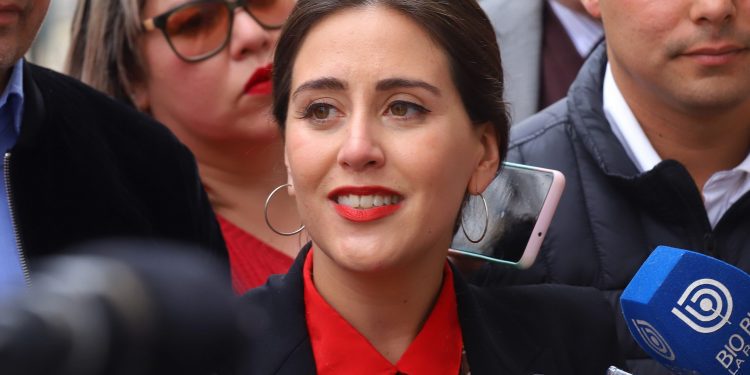 Alcaldesa Ripamonti defiende trabajo de prevención de incendios en la comuna