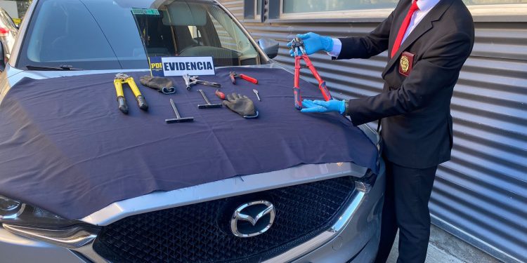 Viña del Mar: Capturan a ladrón que robaba en estacionamientos de supermercados