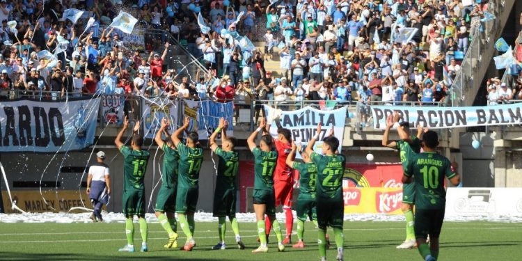 Magallanes invierte localía y visitará a Colo Colo en el Monumental