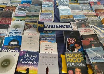 Incautan libros falsificados y medicamentos en operativo en Viña del Mar