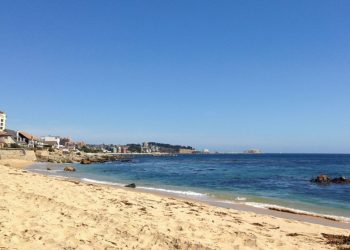 Padre muere ahogado en Algarrobo tras intentar rescatar a su hijo