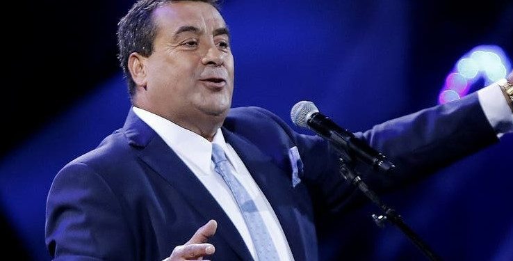 Dino Gordillo criticó a Karol G por regalar la Gaviota de Oro