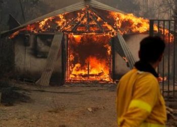 Víctimas fatales de mega incendio en el sur ahora son 14