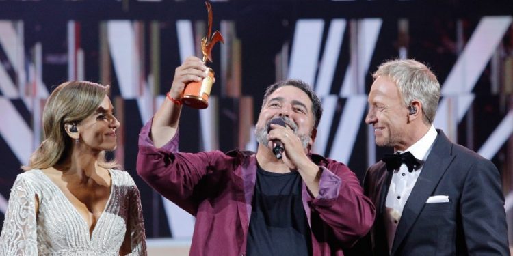 Rutina de Rodrigo Villegas tiene más de 300 mil reproducciones en pocas horas