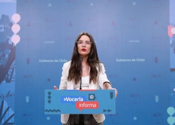 Ministra Camila Vallejo se casó en reservada ceremonia