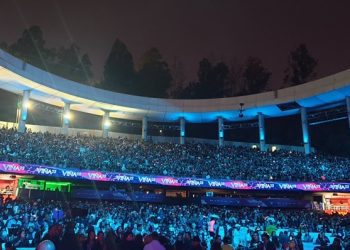 Hacen pedazos el horario del Festival: Artistas se presentan en la madrugada