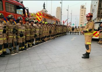 Bomberos de Viña del Mar y Valparaíso realizan recambio de personal para apoyar en mega incendio