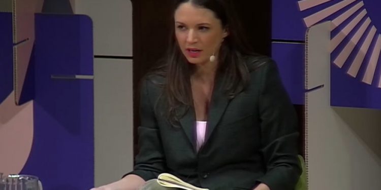 Irina Karamos apunta a una «campaña del terror» por triunfo del rechazo