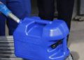 Exigirán permiso especial para la compra de combustible en bidones
