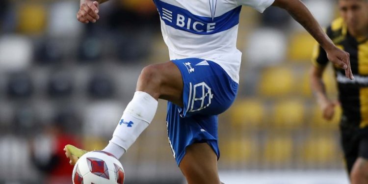 Universidad Católica tendrá una baja por Covid-19 para enfrentar a Palestino