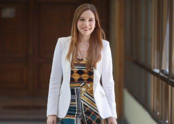 [Entrevista] Camila Flores: «El Gobierno chocó con una pared que se llama realidad»