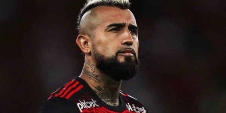 Arturo Vidal da marcha atrás y se arrepiente de furiosa reacción
