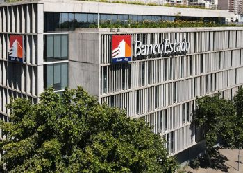 Sernac presenta demanda colectiva contra Banco Estado por casos de fraudes