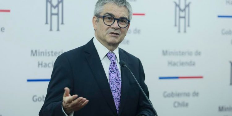 Ministro Marcel ante Imacec de diciembre: “Es el momento  de perder el miedo a la economía”