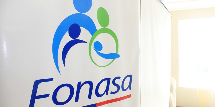 Fonasa propone creación de nuevo seguro para prestaciones médicas