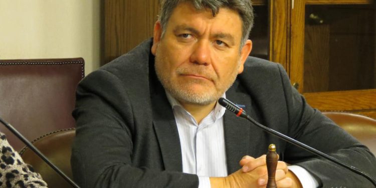 Diputado Venegas y muerte de 26 mil animales: «La situación es dramática»