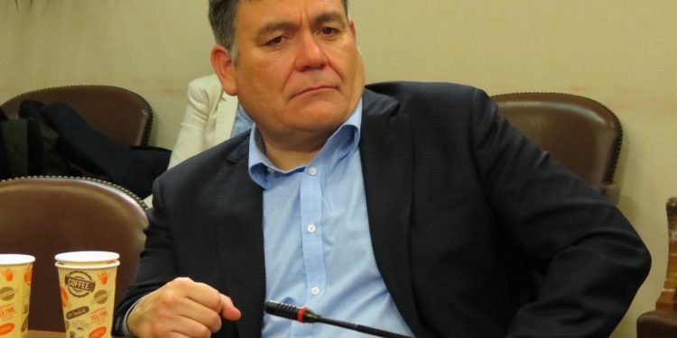 [Opinión] Diputado Venegas: «Está en riesgo la supervivencia de la especie humana»