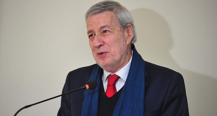 Presidente Boric apostaría por Alberto Van Klaveren para Cancillería