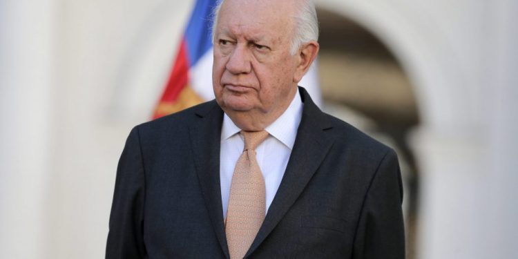 Ex Presidente Lagos critica duramente indulto a Mateluna