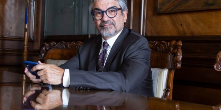 Ministro Marcel: «La economía chilena ha resultado ser más resiliente”